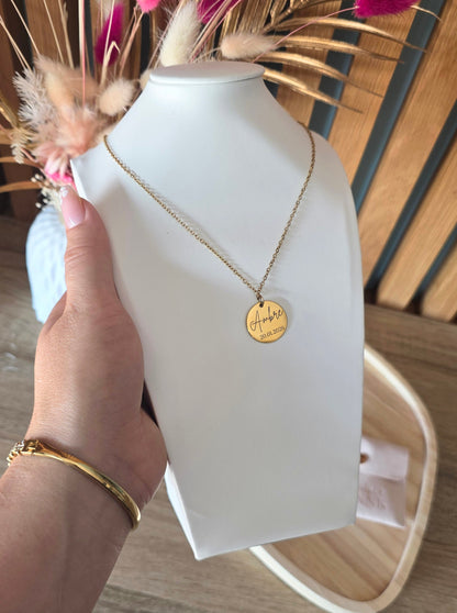 Collier médaillon personnalisé •  Solene