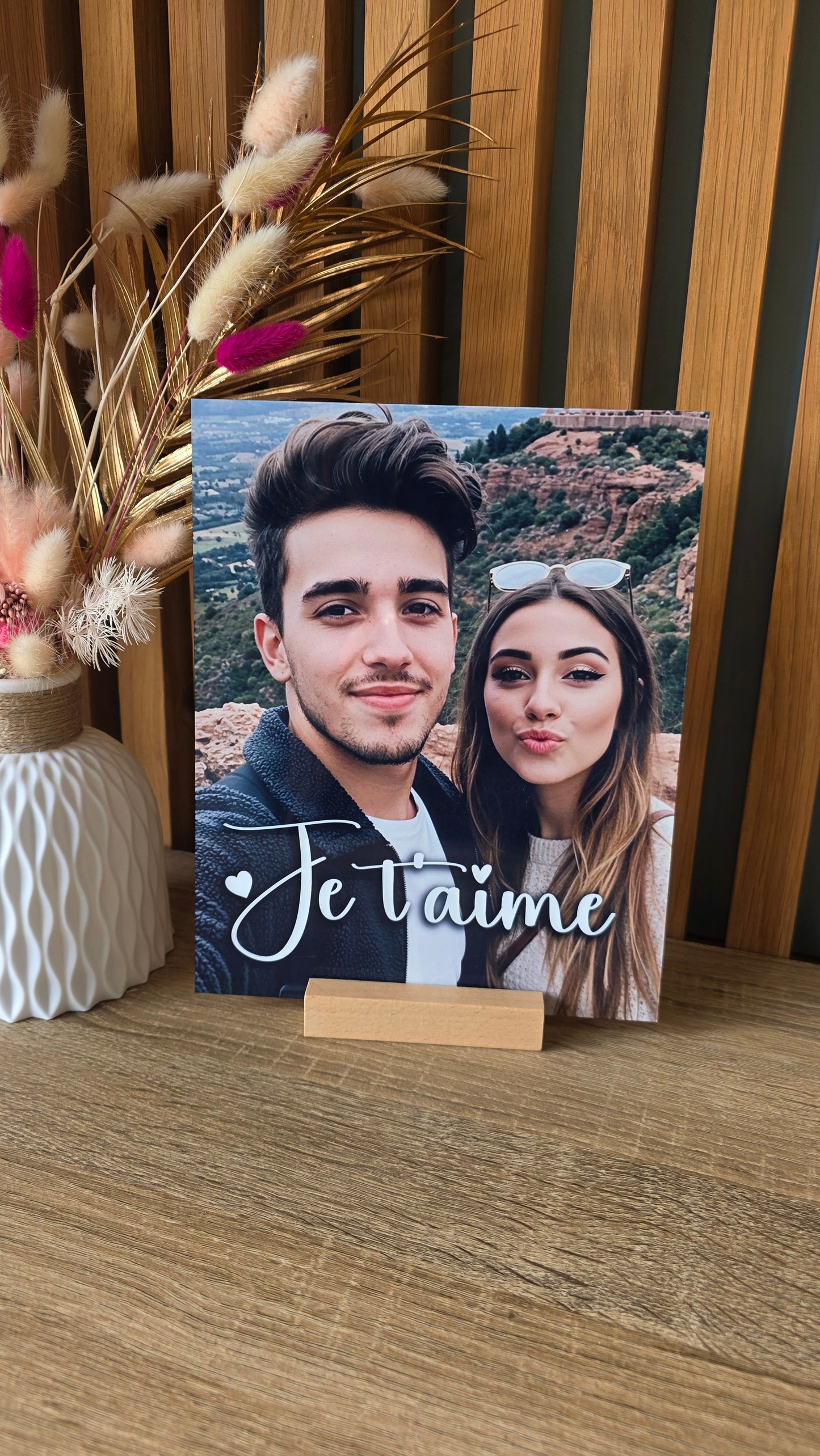 Plaque en métal personnalisée – Texte au choix ( avec support en bois inclus )